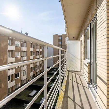 In Zeedijk With Sea View Terrace